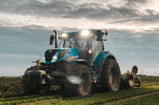 Government Schemes for Agricultural Machinery Tractor in farmland – Government support for machinery